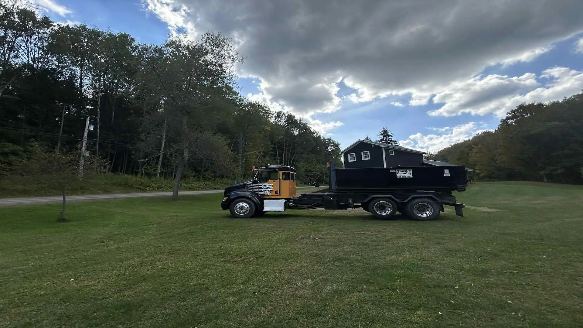 20 yard rolloff dumpster rental in Dunkirk, NY - Construction dumpster rental service